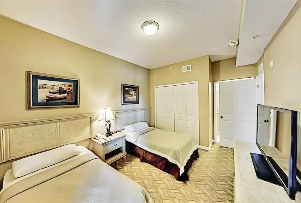 Entire Rental 3-Br Minutes From Disney X8 Hot Tub Apartment 2204 Orlando Exterior foto